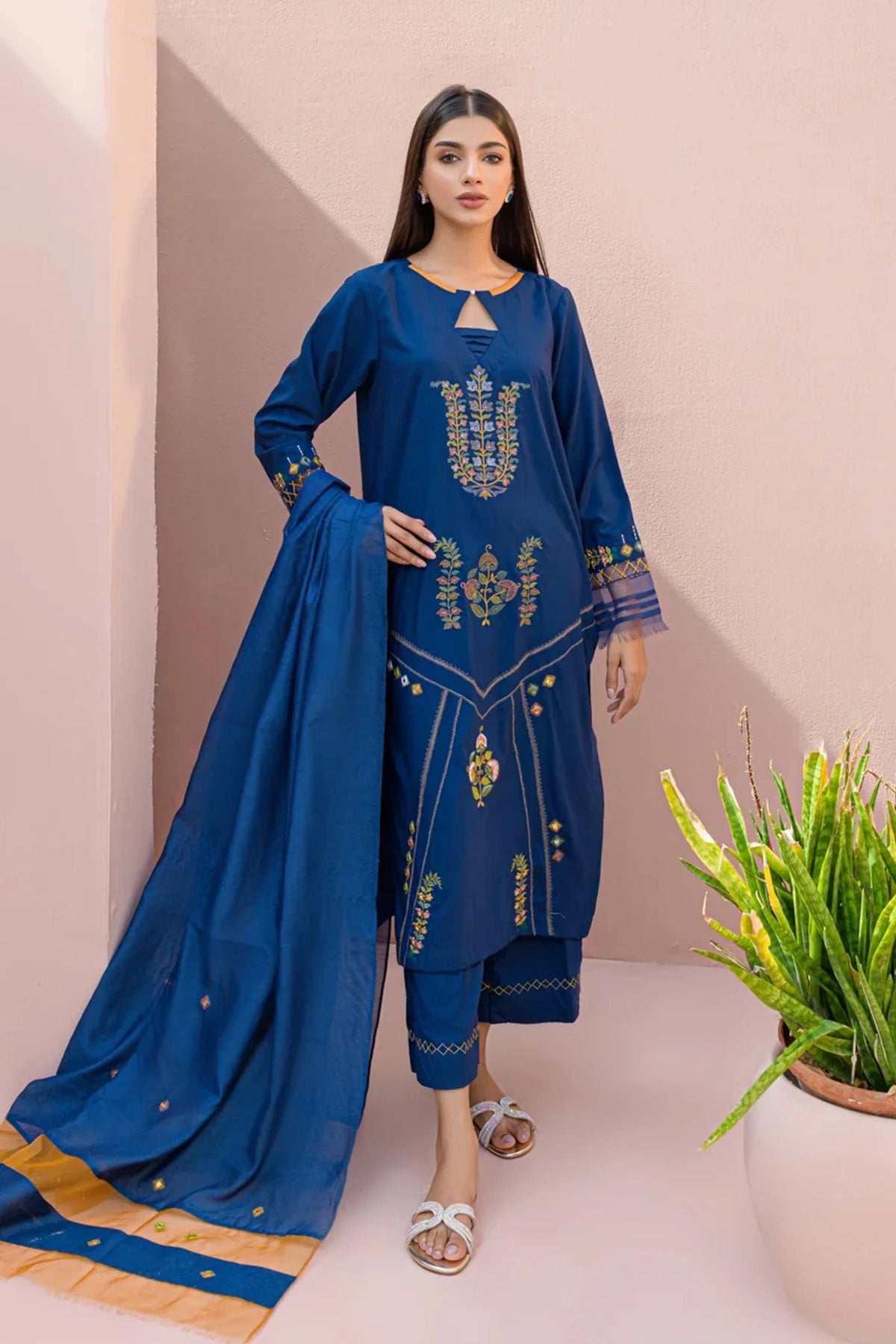 Azzure front view - sheesha silk set by Flairs Studio | Sheesha Silk