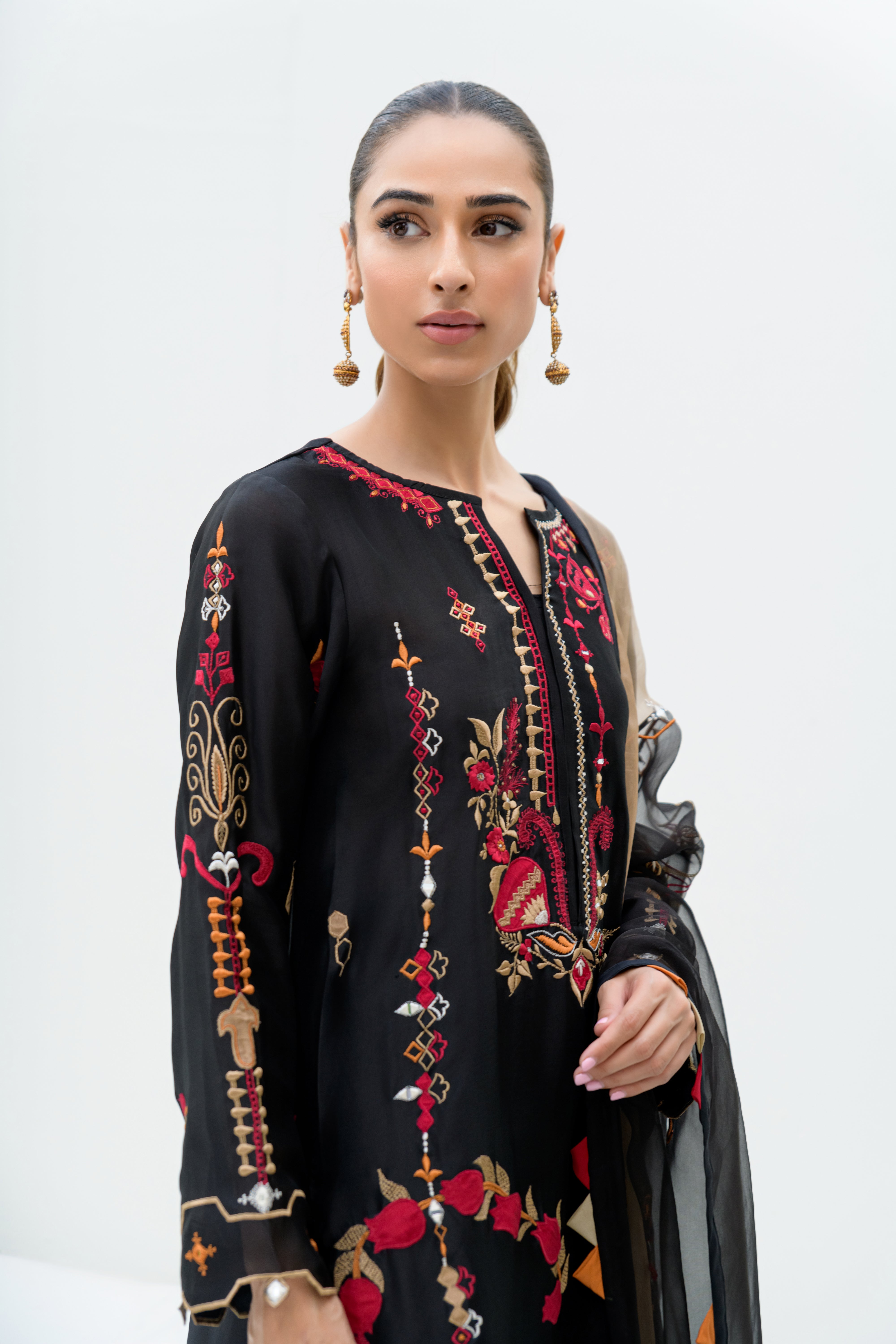 Marvi - Flairs Studio