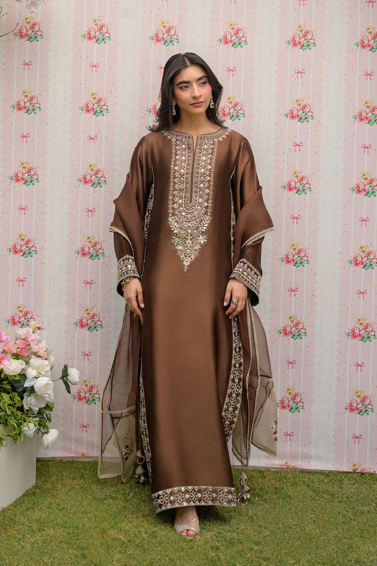 Coco front view - sheesha silk set by Flairs Studio | Sheesha Silk