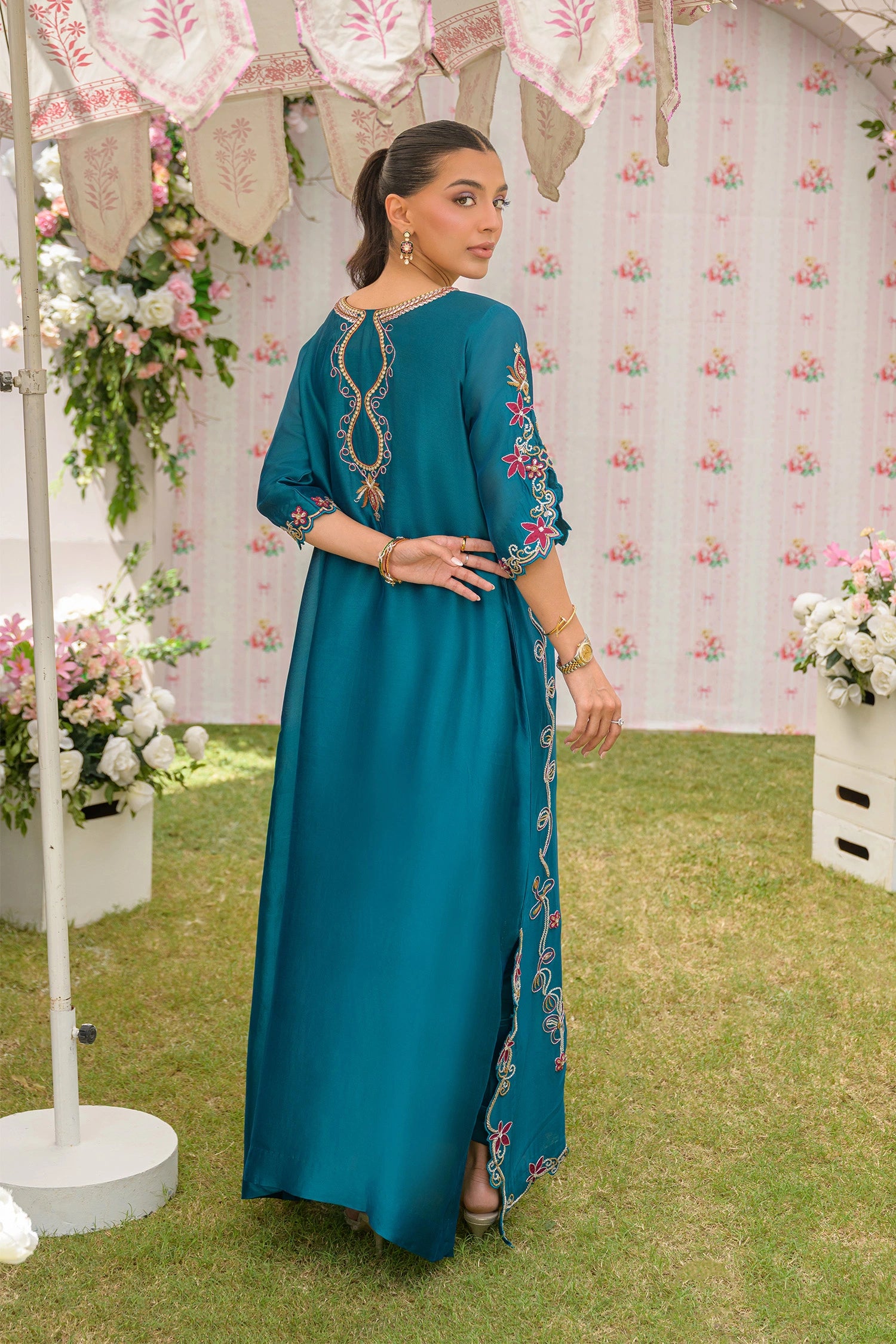 Teal Paradise - Flairs Studio