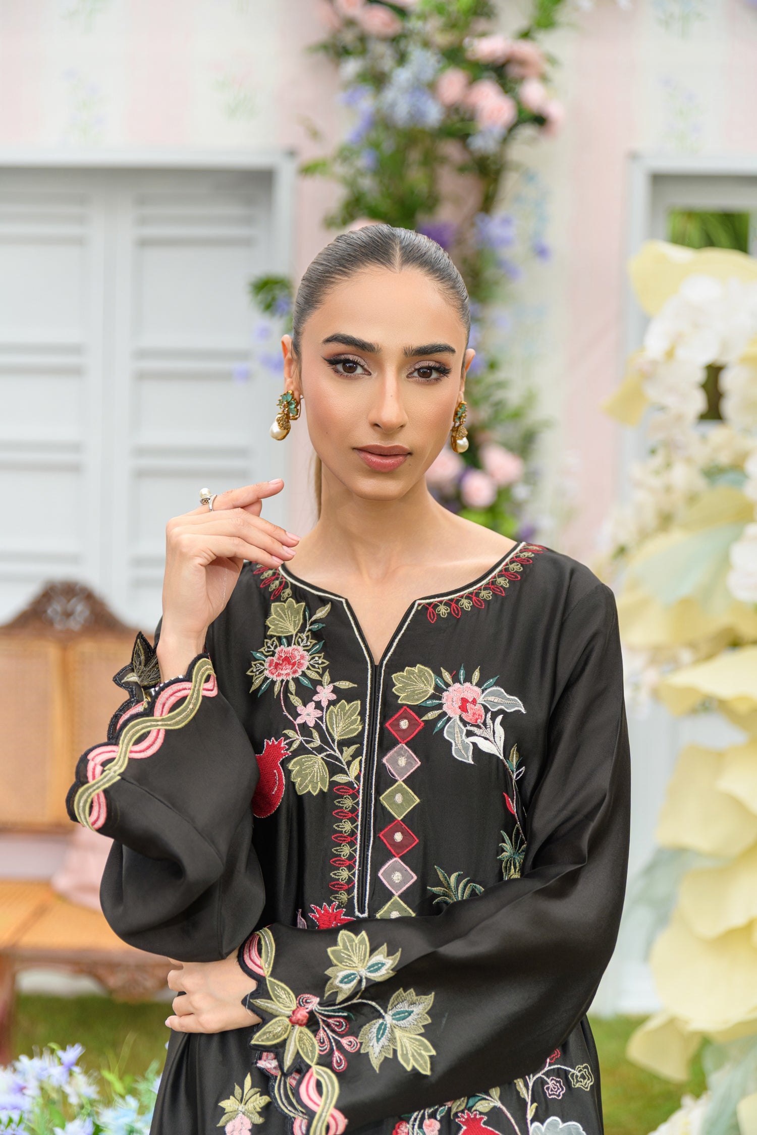 Lady in Black - Flairs Studio