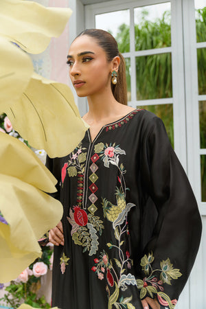 Lady in Black - Flairs Studio