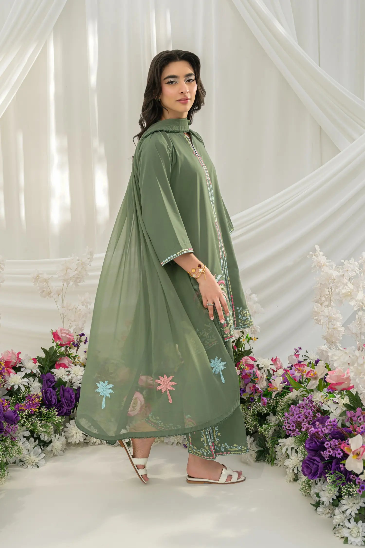 Moss Green - Flairs Studio